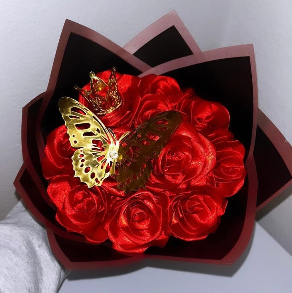 Ribbon Forever Roses Bouquet with Black Wrapping Black Papper 🦋